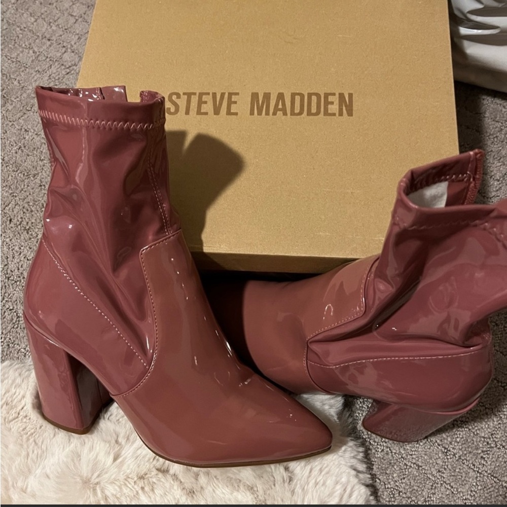 Never worn Steve Madden Boots!!